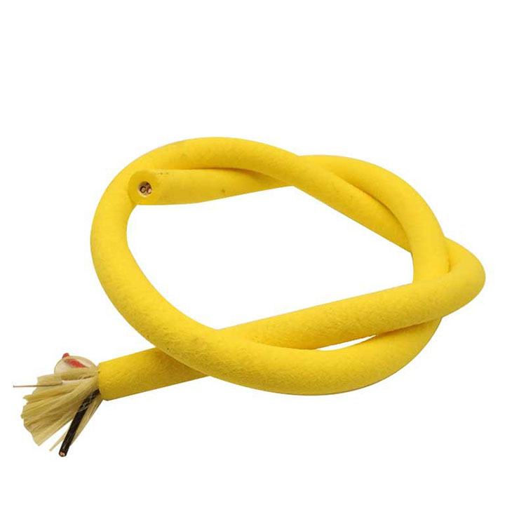 Ako dosahuje podvodný kábel nula vztlak nula vo vode?